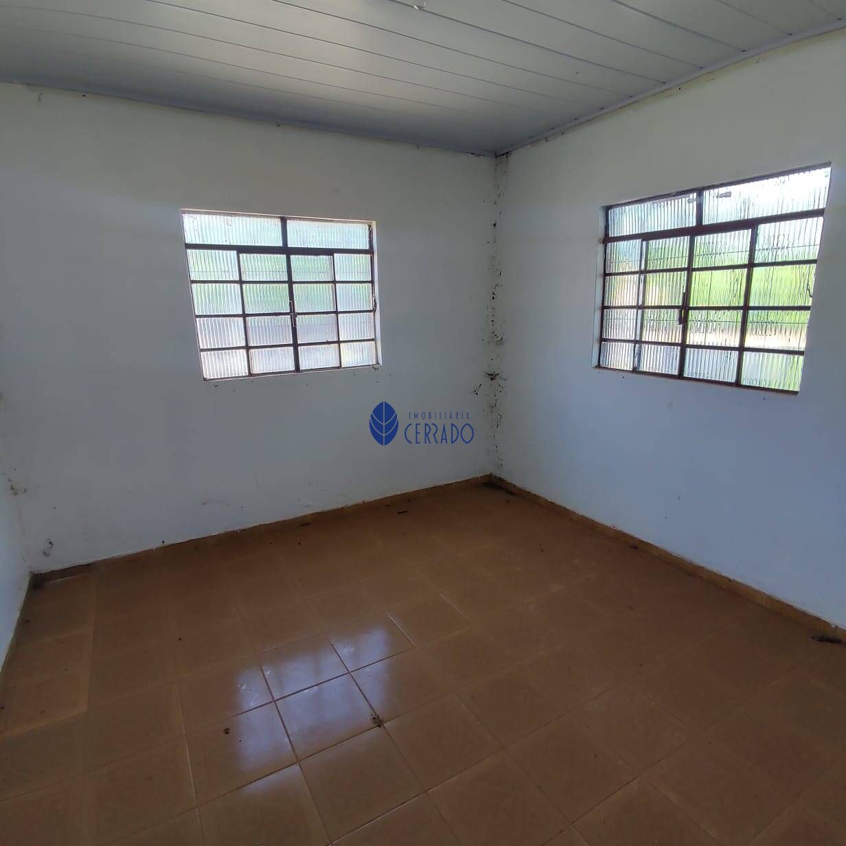 Casa com 1 Dormitórios para alugar, 80 m² por R$ 600,00 Casa com 1 Dormitórios para alugar, 80 m² por R$ 600,00