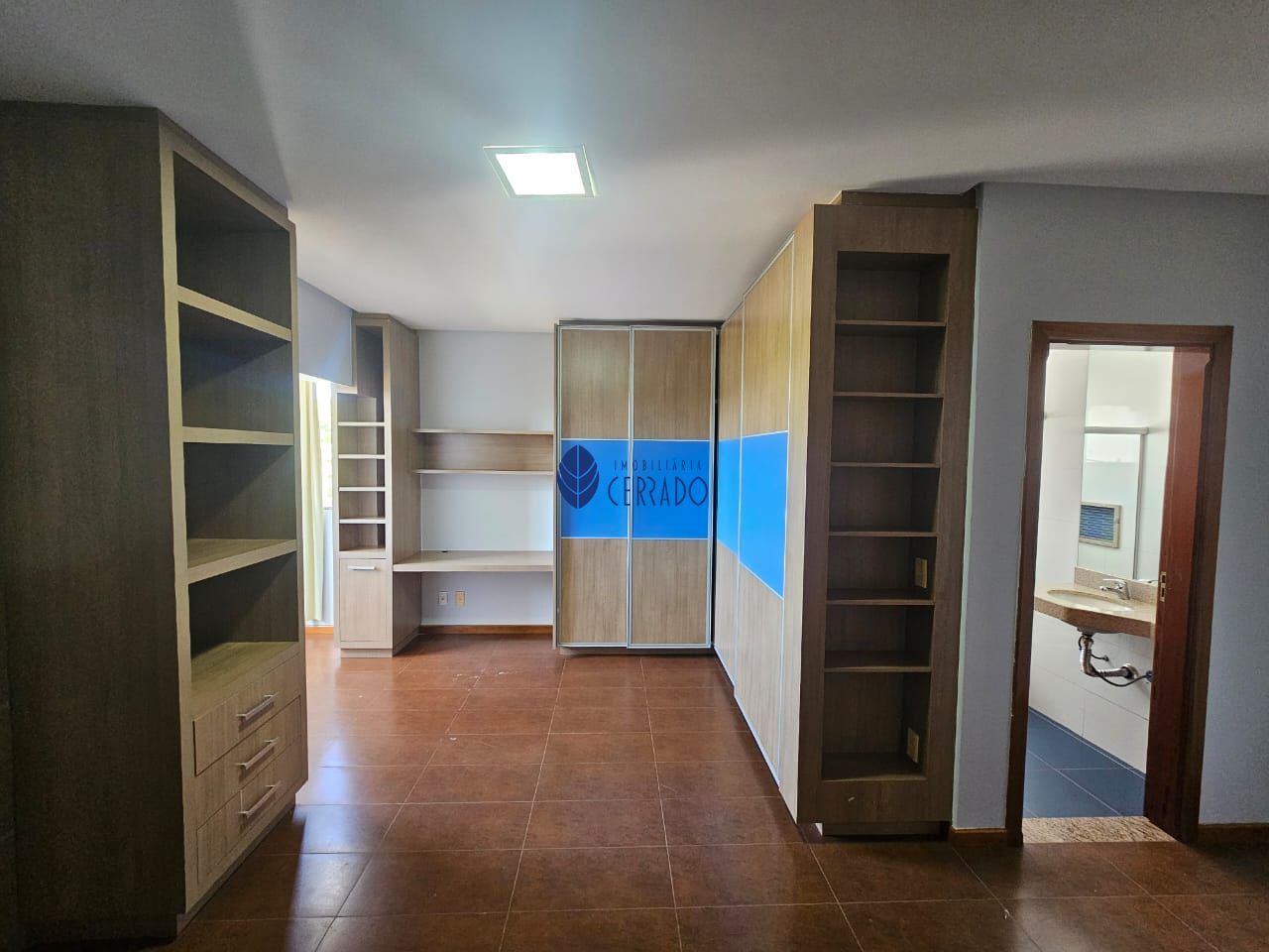 Casa à venda com 7 quartos, 388m² - Foto 35