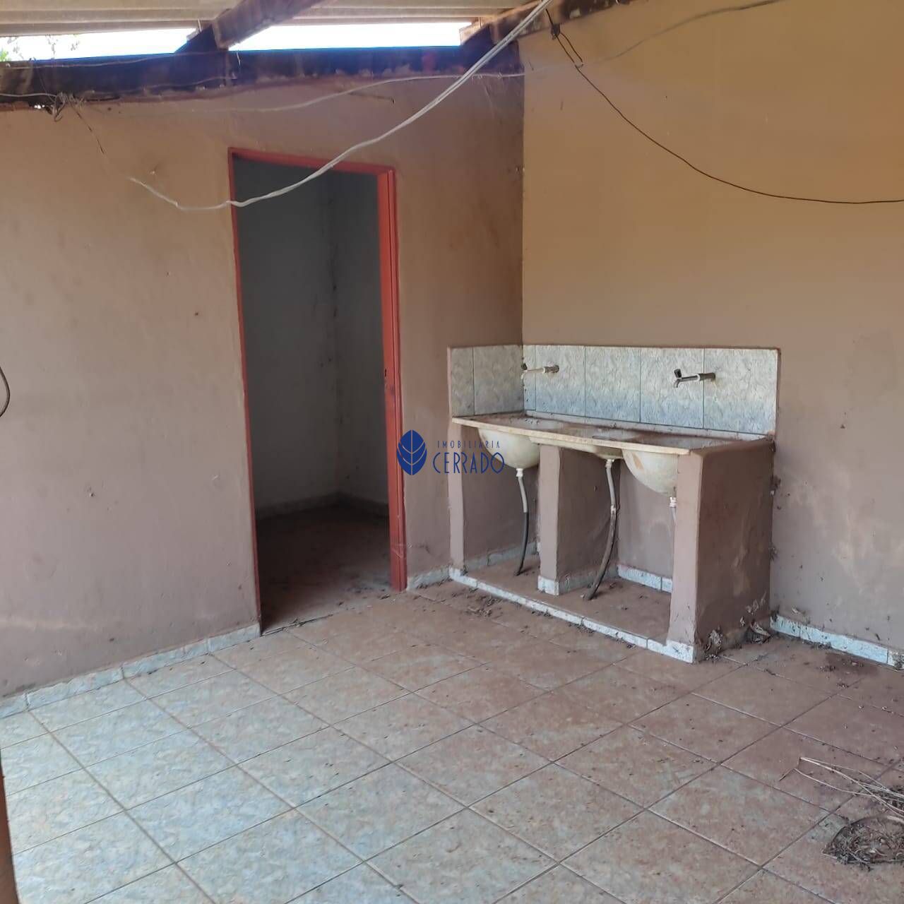 Casa com 1 Dormitórios para alugar, 80 m² por R$ 600,00 Casa com 1 Dormitórios para alugar, 80 m² por R$ 600,00