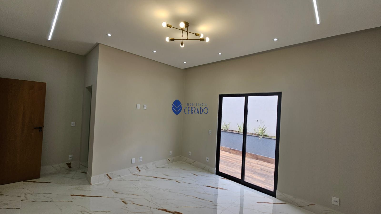 Casa à venda com 3 quartos, 202m² - Foto 5