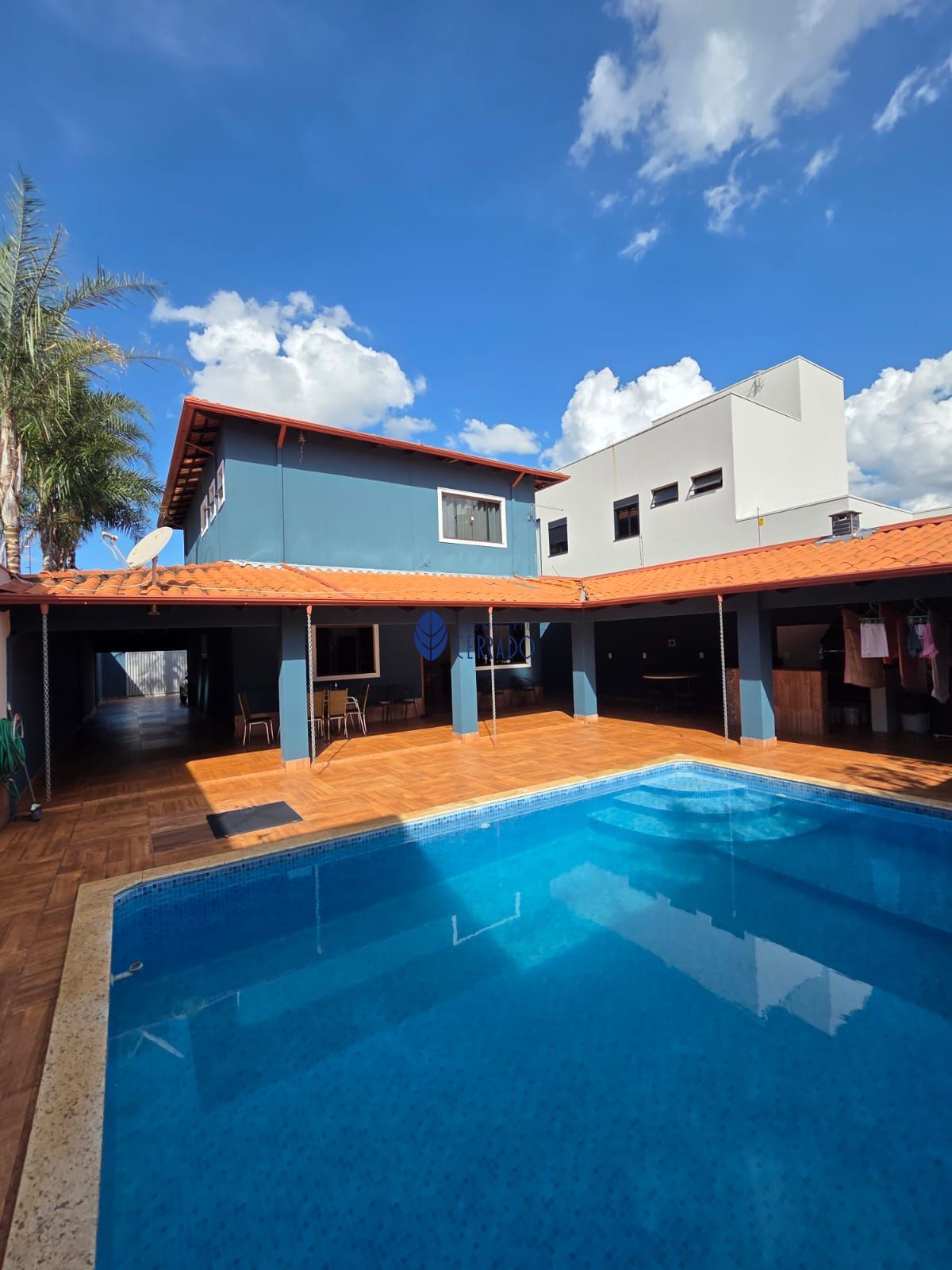 Sobrado, 3 quartos, 367 m² - Foto 1