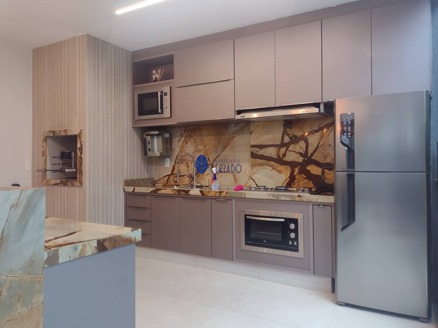 Sobrado com 3 Dormitórios à venda, 314 m² por R$ 1.500.000,00