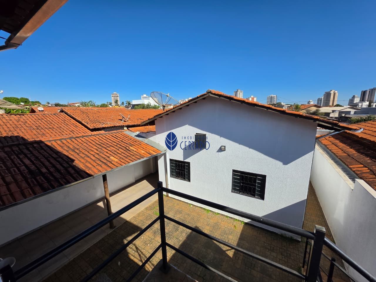 Casa, 4 quartos, 273 m² - Foto 1