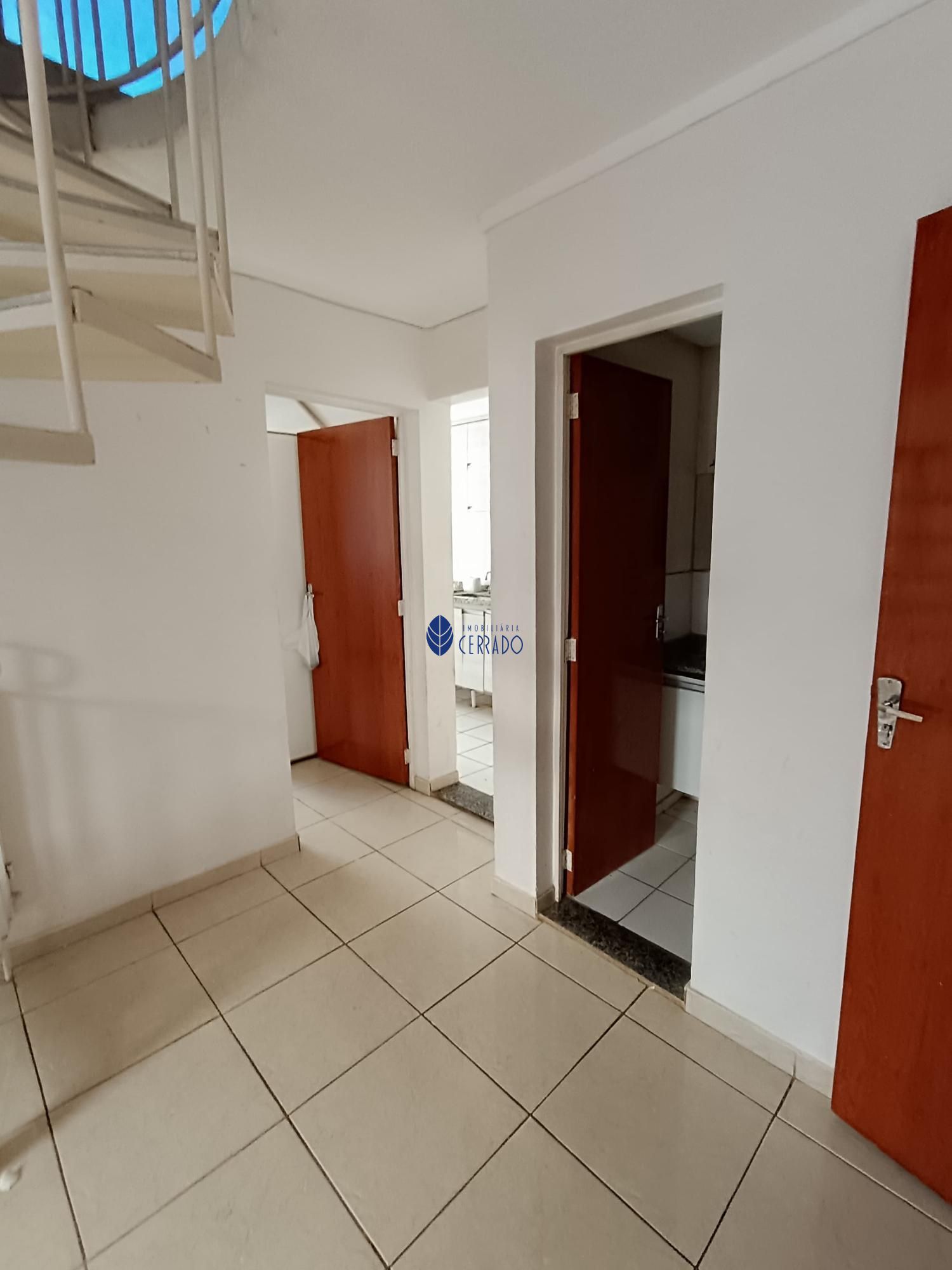 Apartamento com 3 Dormitórios para alugar, 63 m² por R$ 1.220,00