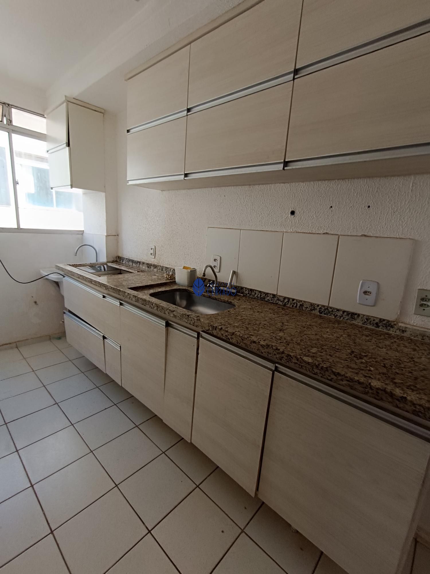 Apartamento com 3 Dormitórios para alugar, 63 m² por R$ 1.220,00