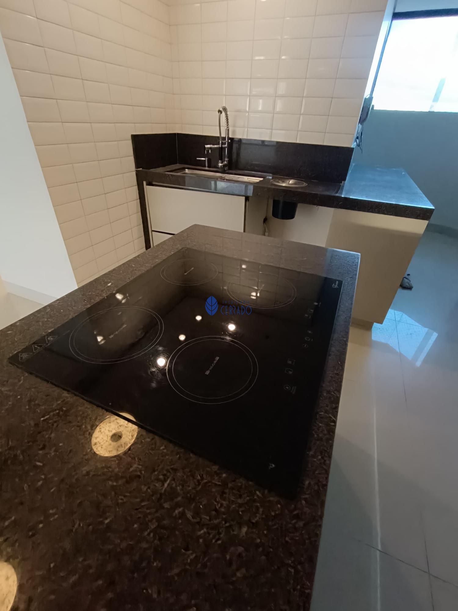 Apartamento com 2 Dormitórios para alugar, 75 m² por R$ 2.000,00