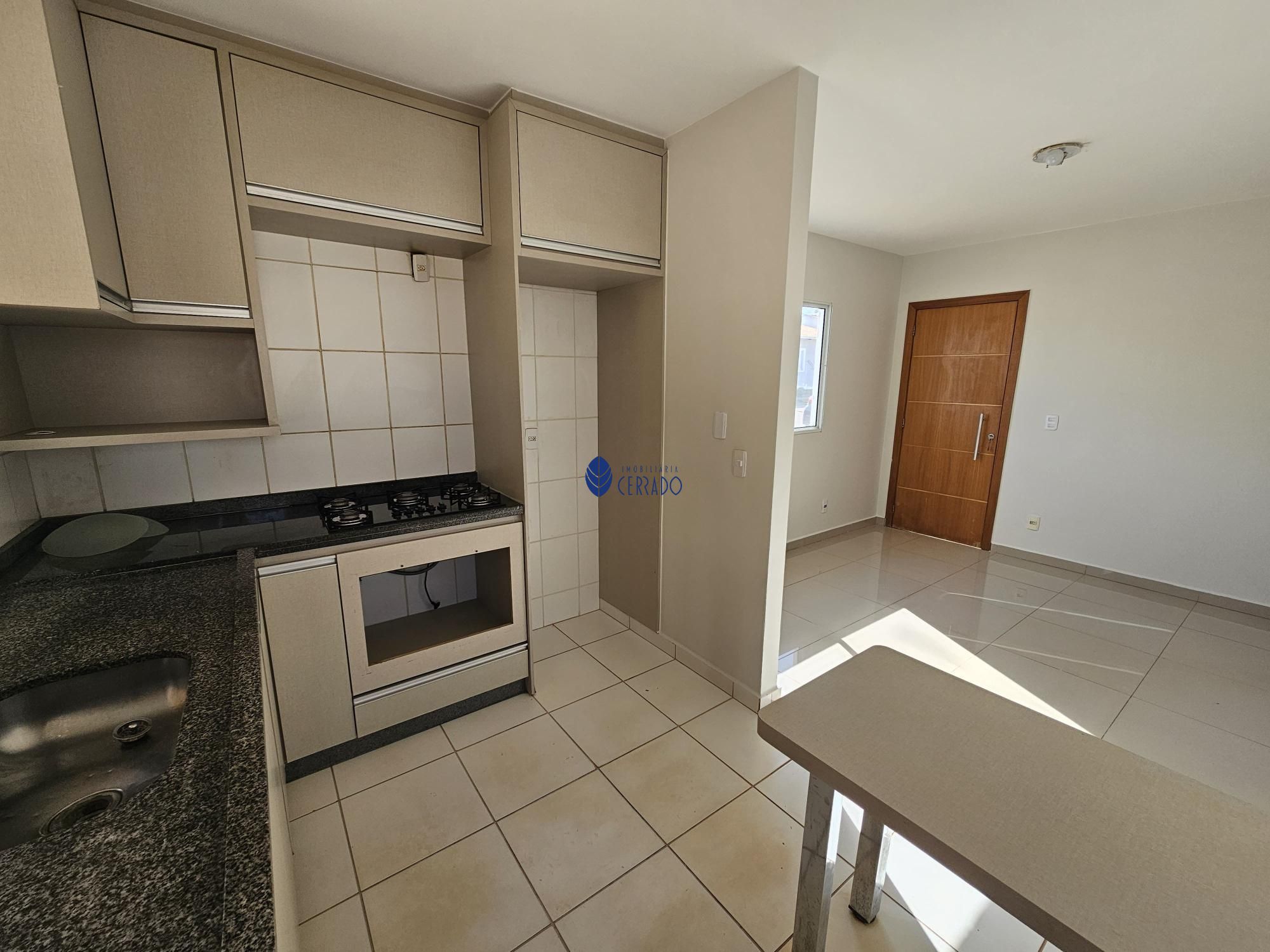 Casa com 3 Dormitórios para alugar, 100 m² por R$ 1.700,00