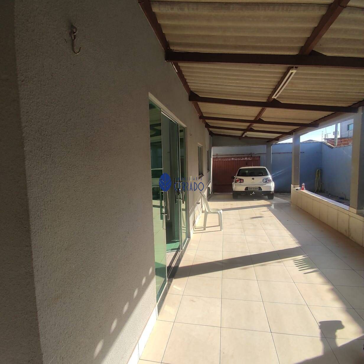 Casa à venda com 4 quartos, 200m² - Foto 17