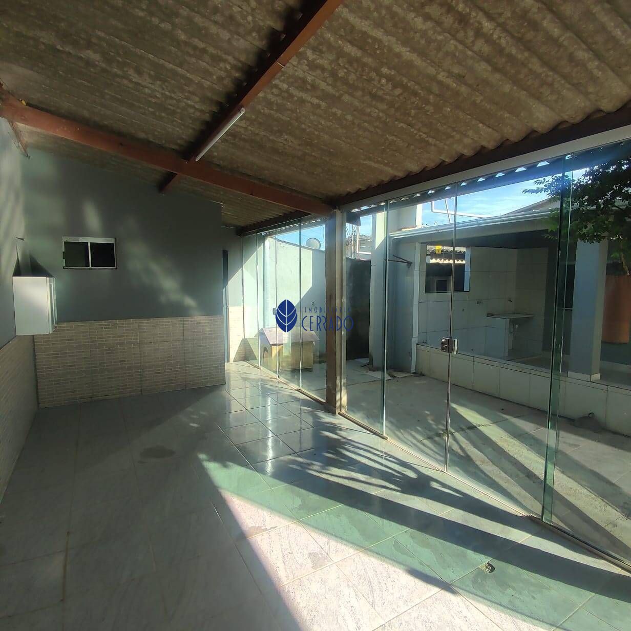 Casa à venda com 4 quartos, 200m² - Foto 12