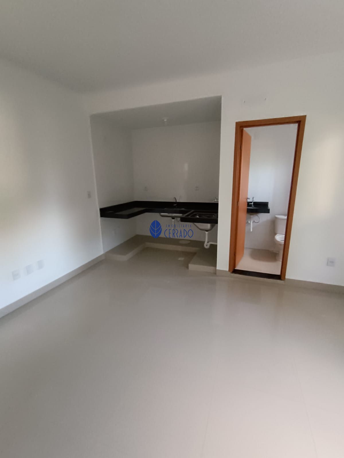 Apartamento à venda com 1 quarto, 45m² - Foto 2