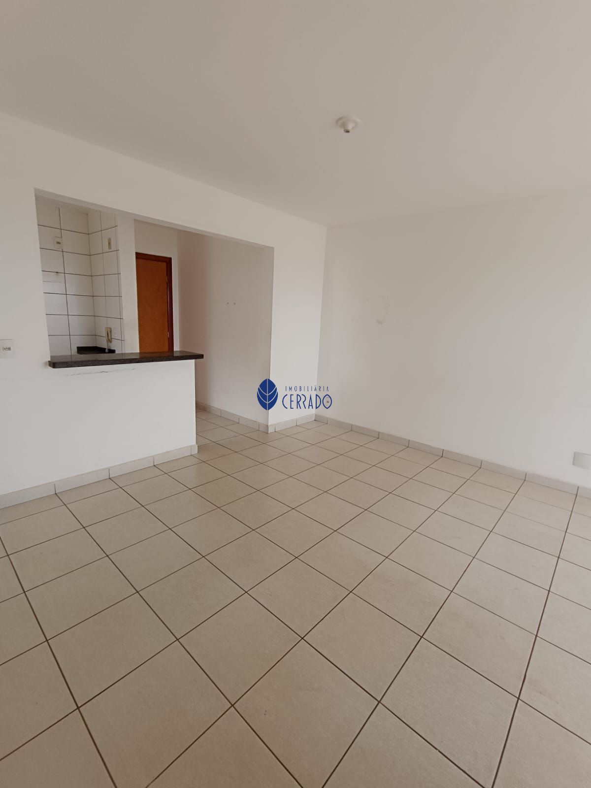 Apartamento com 3 Dormitórios à venda, 77 m² por R$ 340.000,00