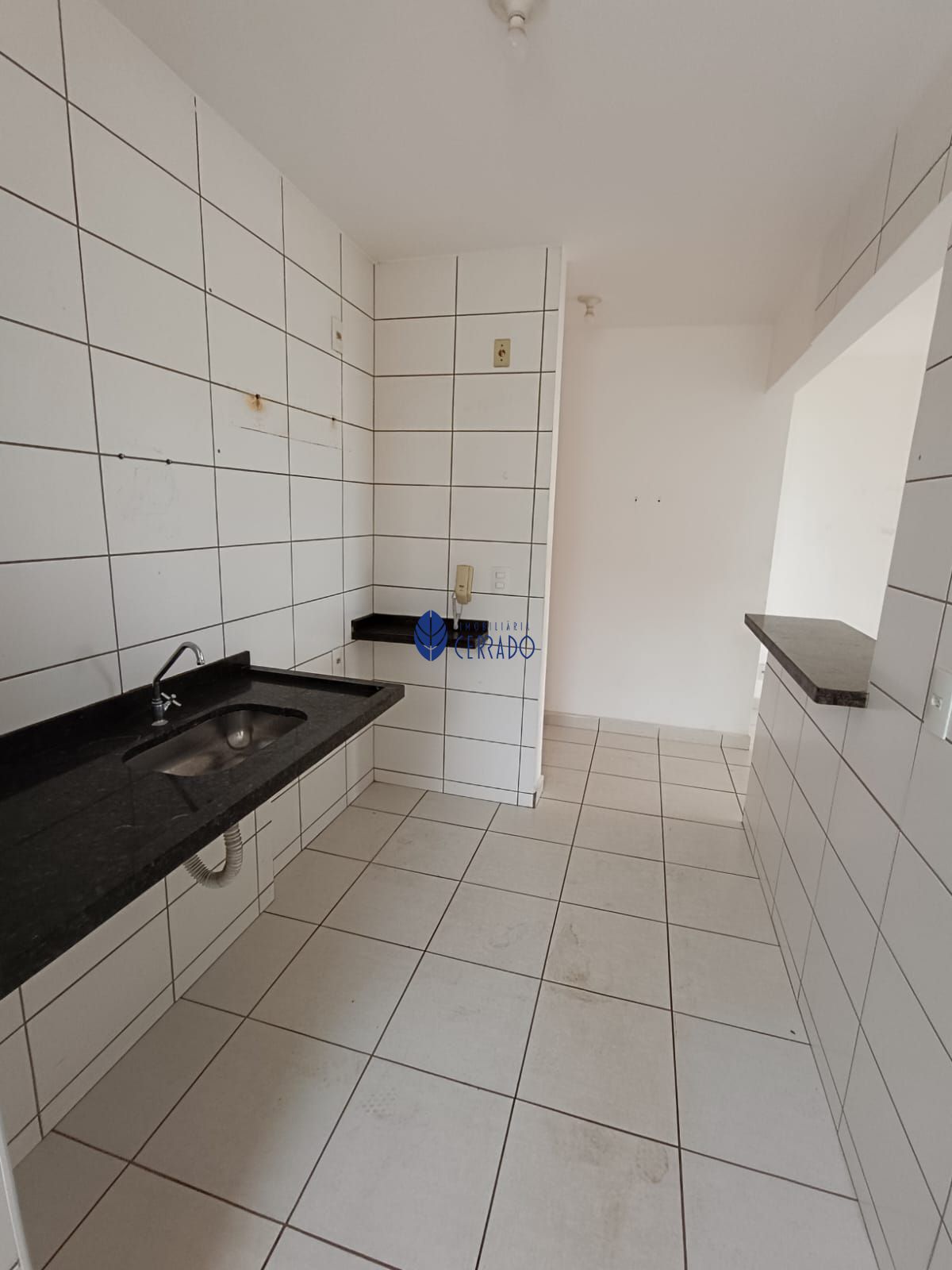 Apartamento com 3 Dormitórios à venda, 77 m² por R$ 340.000,00
