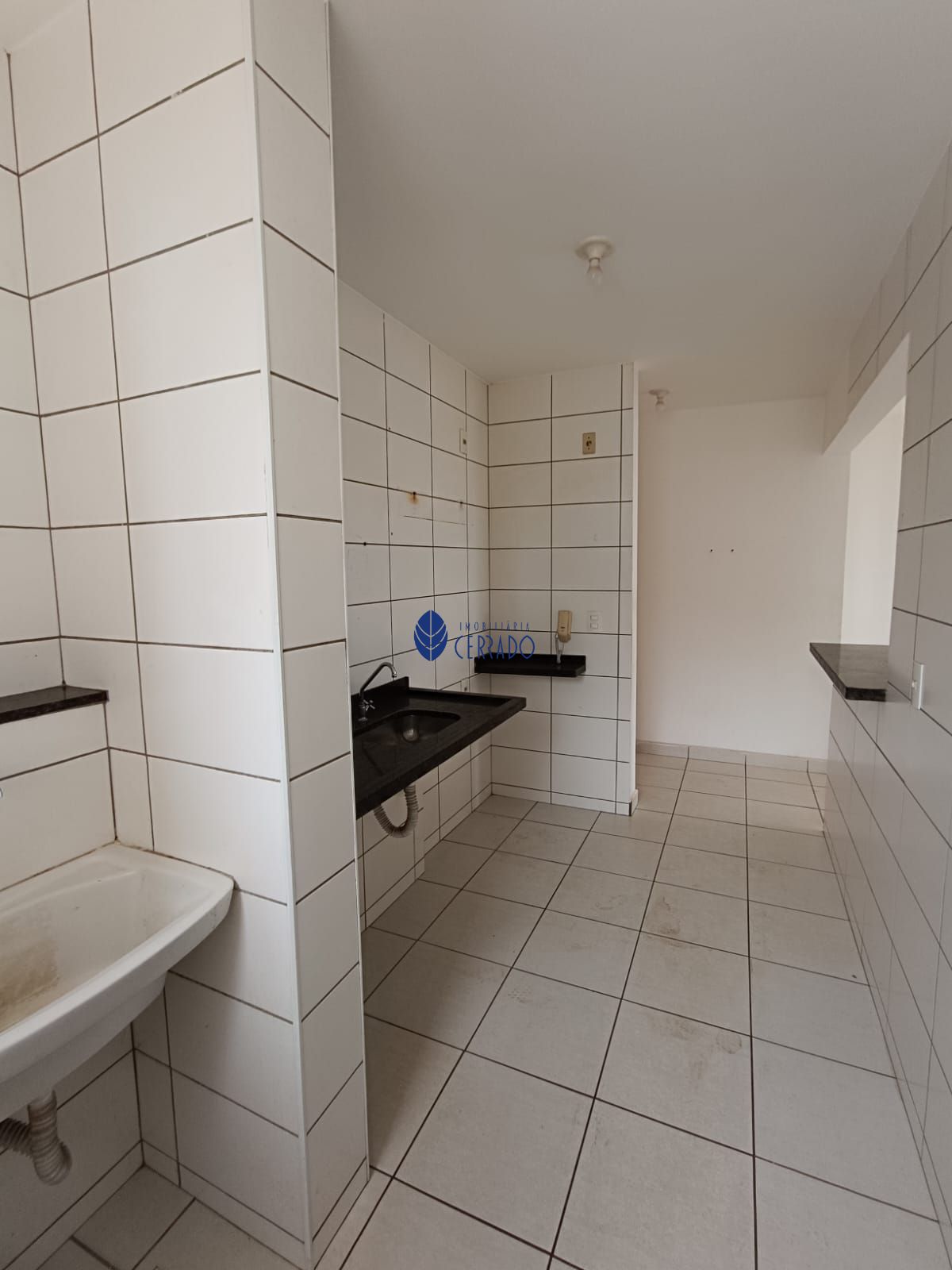 Apartamento com 3 Dormitórios à venda, 77 m² por R$ 340.000,00