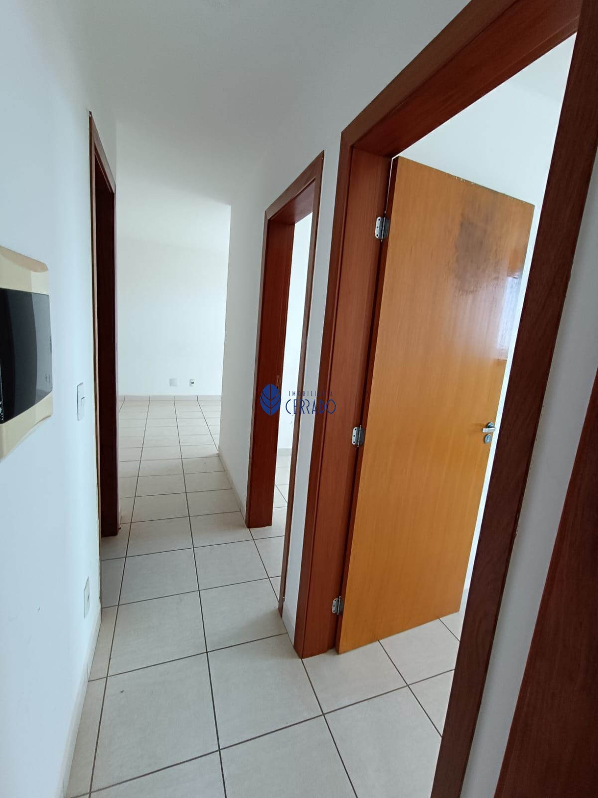Apartamento com 3 Dormitórios à venda, 77 m² por R$ 340.000,00