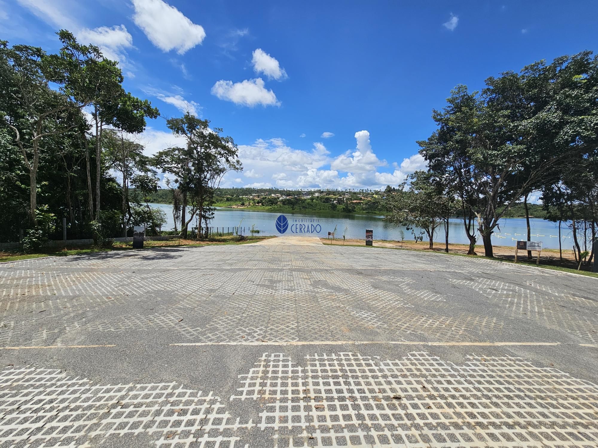 Lote/Terreno de 766m² no bairro Condomínio Aurora do Lago, em Abadiânia | Eu Corretor