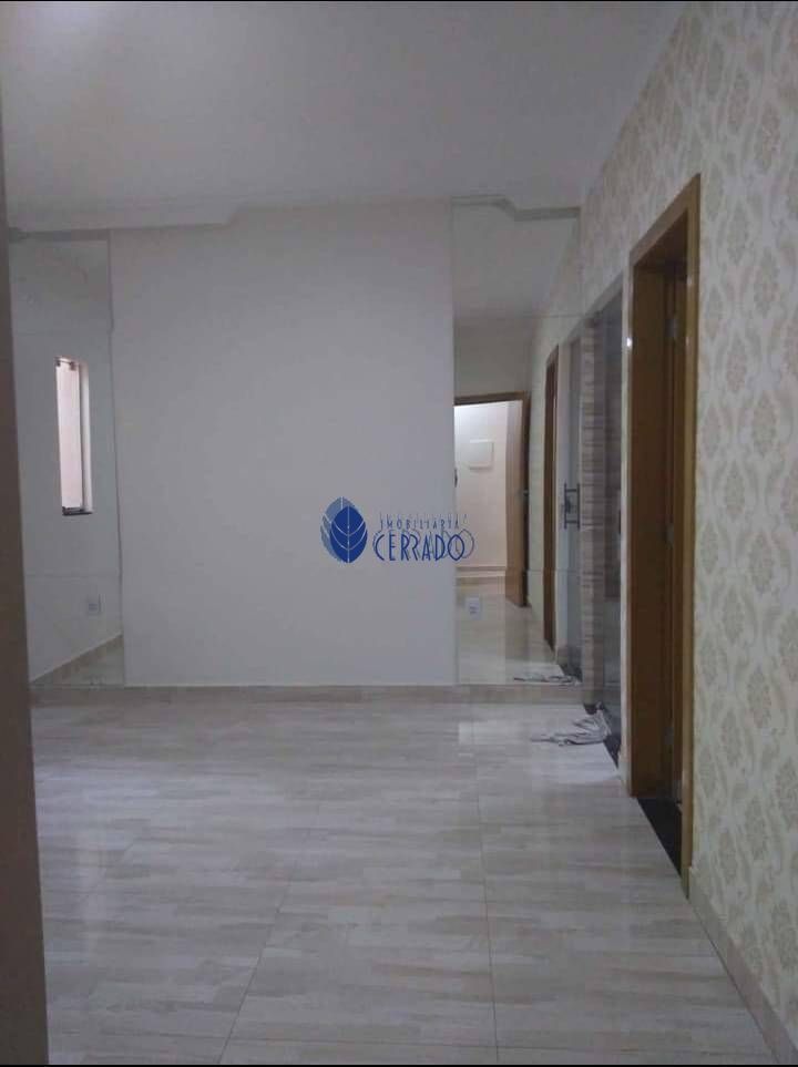 Casa com 5 Dormitórios à venda, 295 m² por R$ 750.000,00