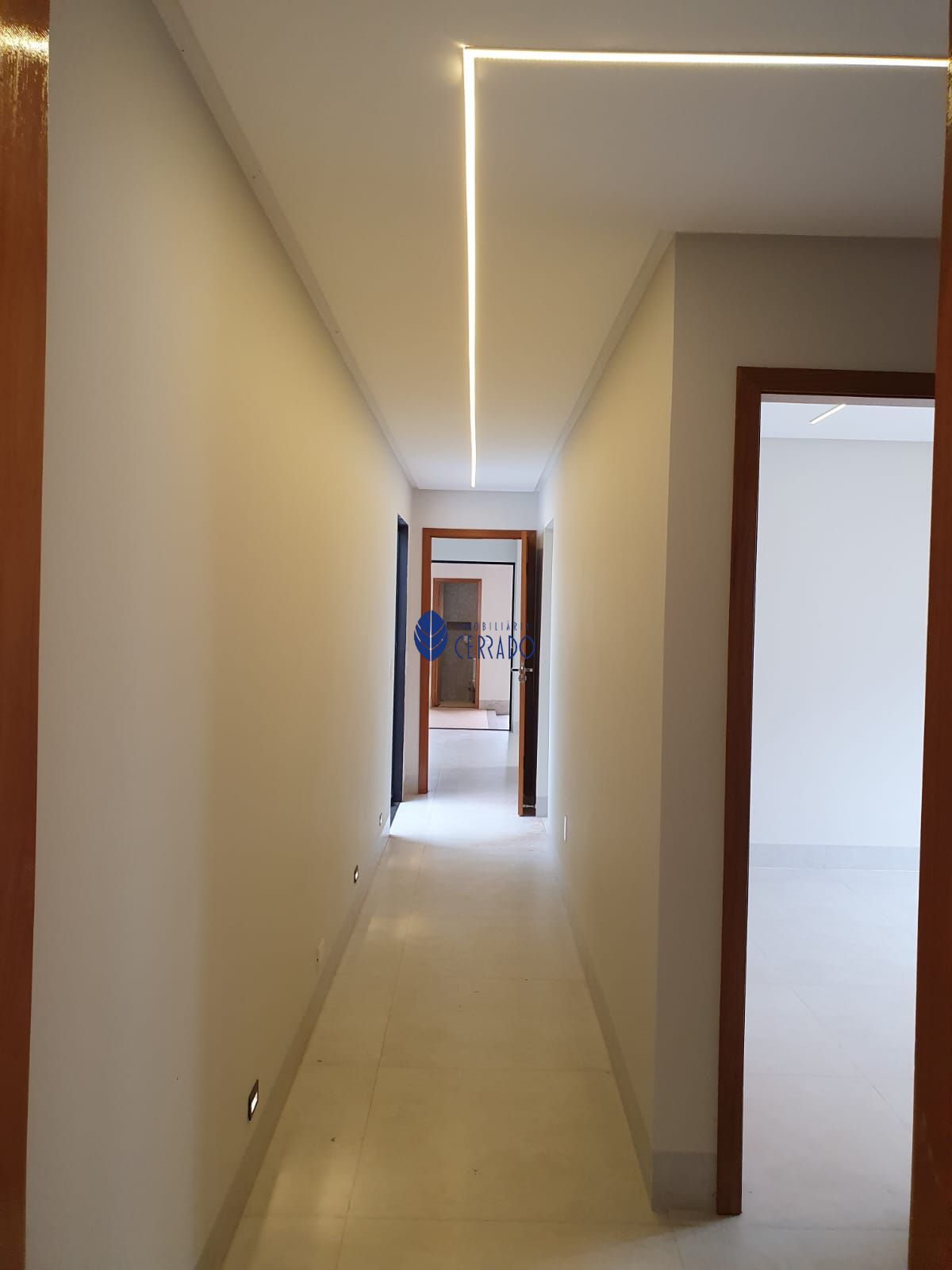Casa moderna e arejada no jardim europa anápolis