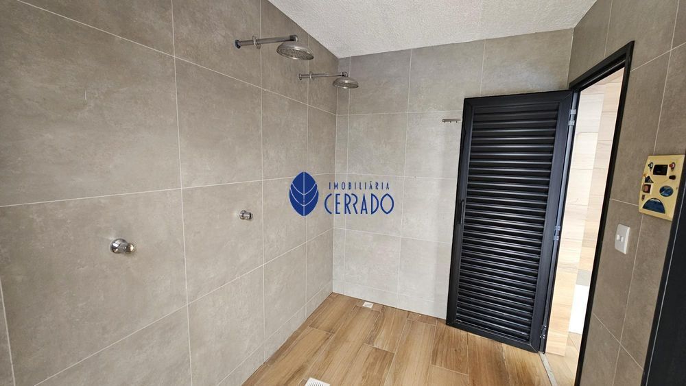 Apartamento para alugar com 2 quartos, 64m² - Foto 40