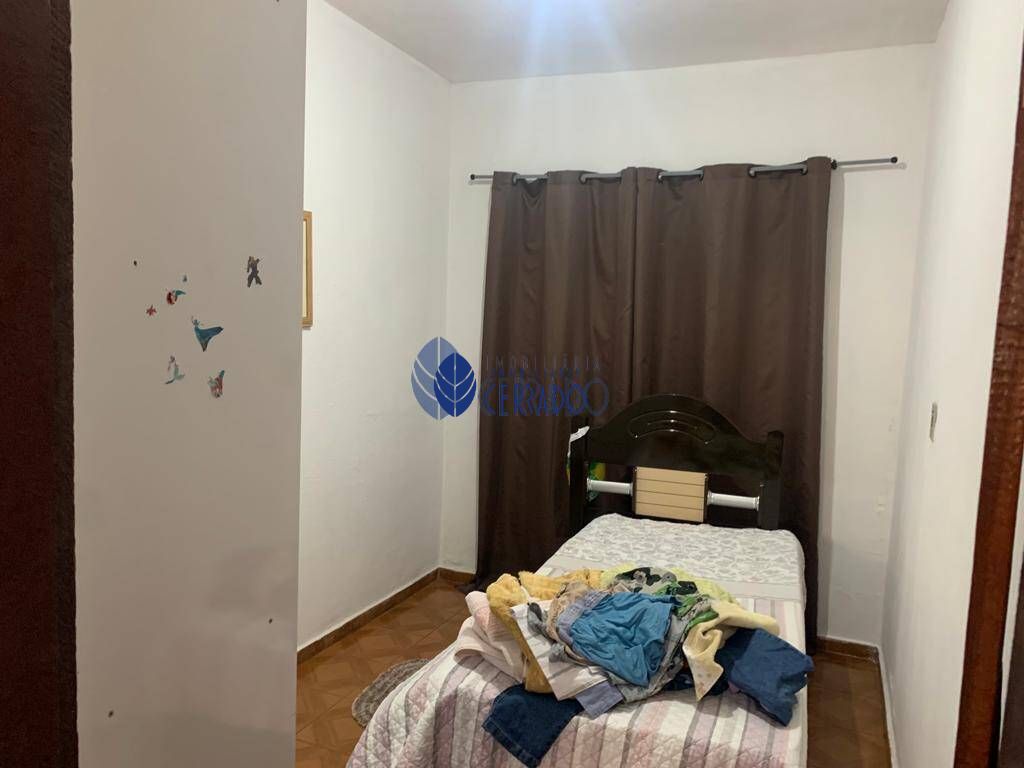 Prédio Inteiro de 244m² no bairro Vila Jaiara, em Anápolis | Eu Corretor