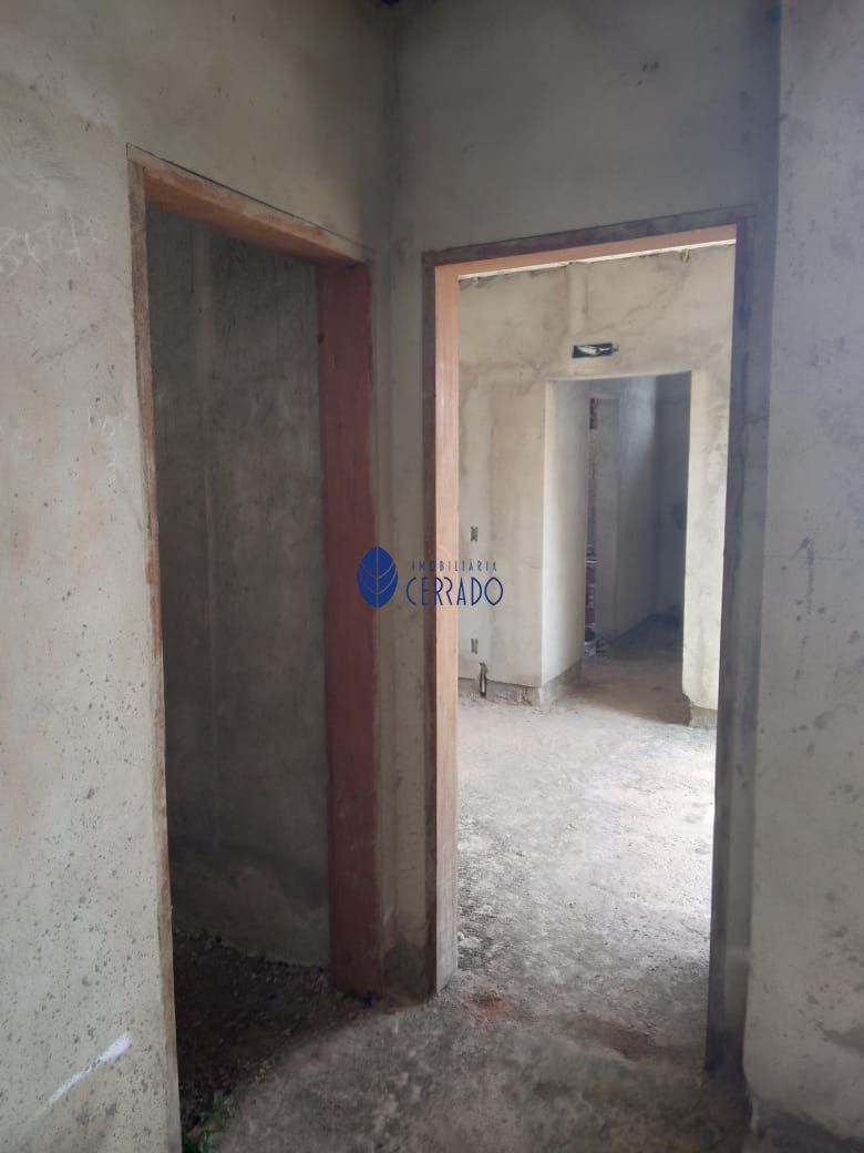 Casa à venda com 3 quartos, 240m² - Foto 13