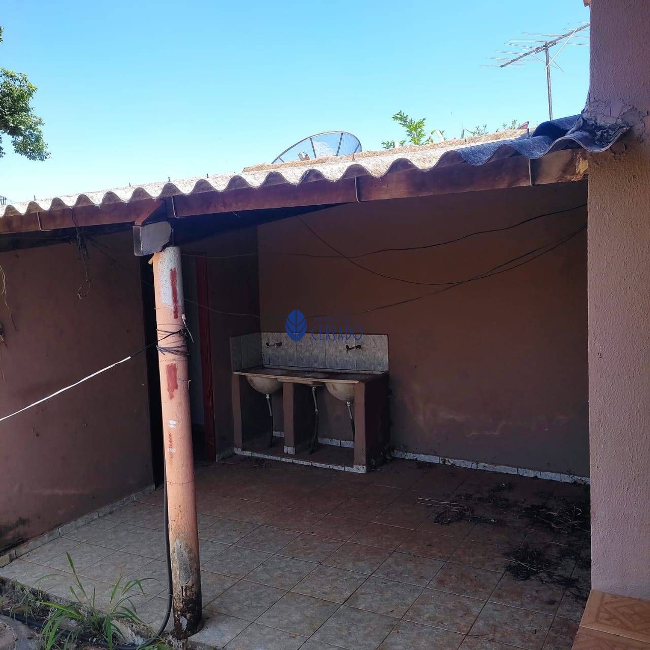 Casa com 1 Dormitórios para alugar, 80 m² por R$ 600,00 Casa com 1 Dormitórios para alugar, 80 m² por R$ 600,00