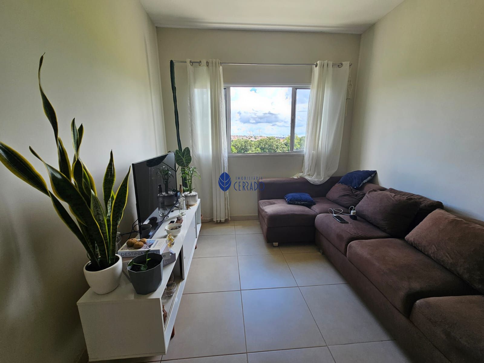 Apartamento à venda com 2 quartos, 62m² - Foto 2