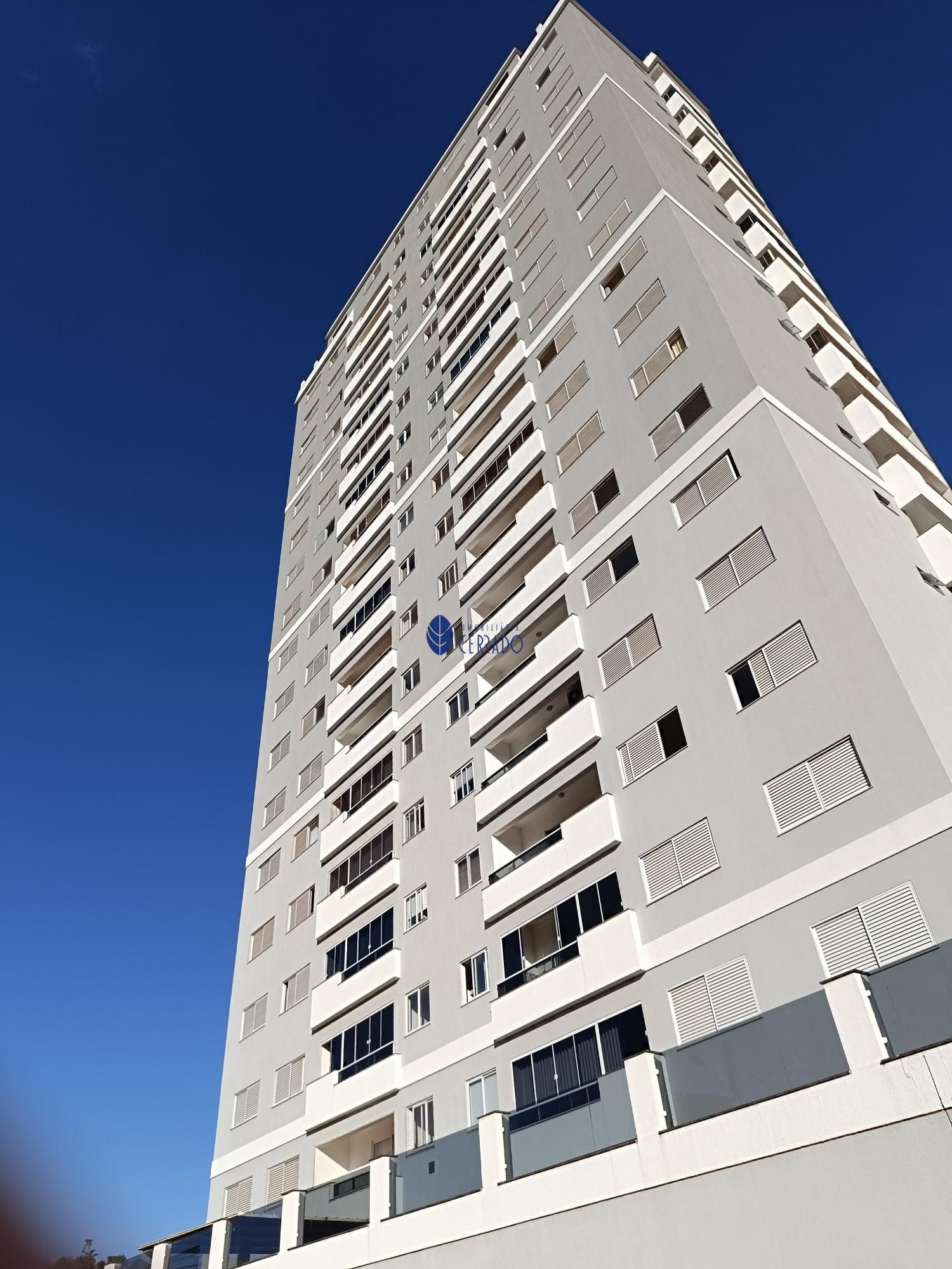 Apartamento para alugar com 3 quartos, 103m² - Foto 1