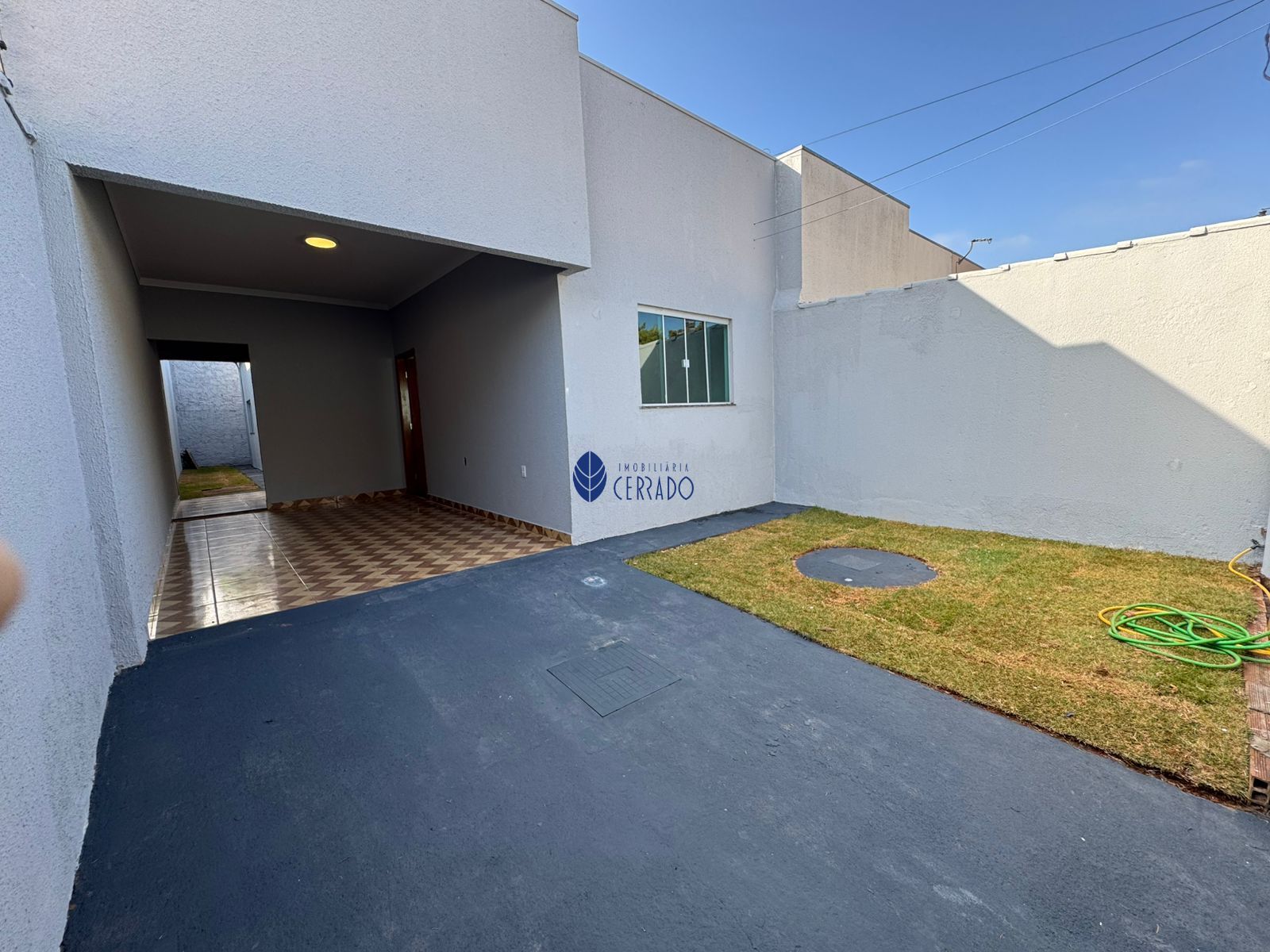 Casa com 3 Dormitórios à venda, 100 m² por R$ 300.000,00 Casa com 3 Dormitórios à venda, 100 m² por R$ 300.000,00