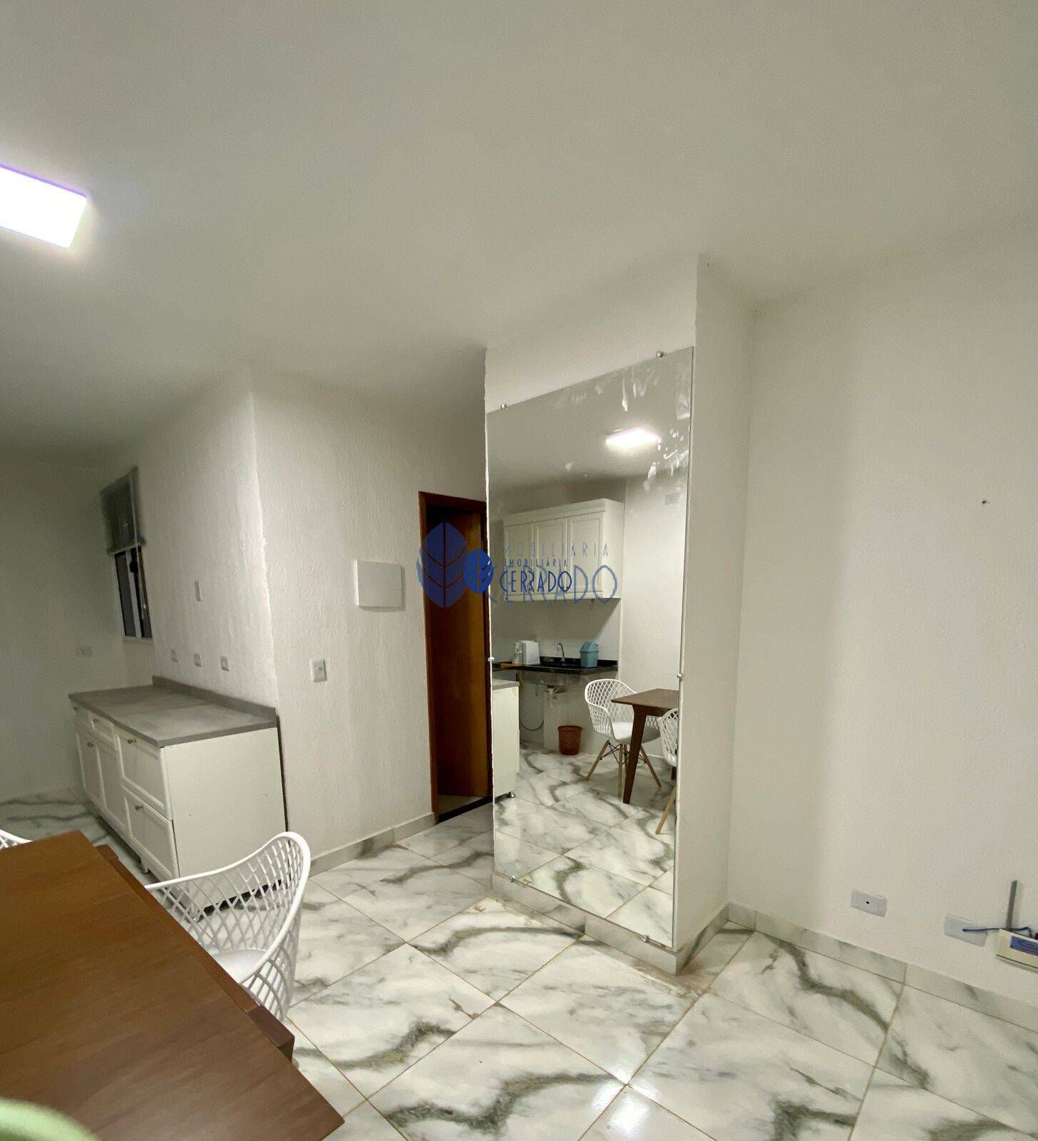 Apartamento à venda com 2 quartos, 51m² - Foto 11