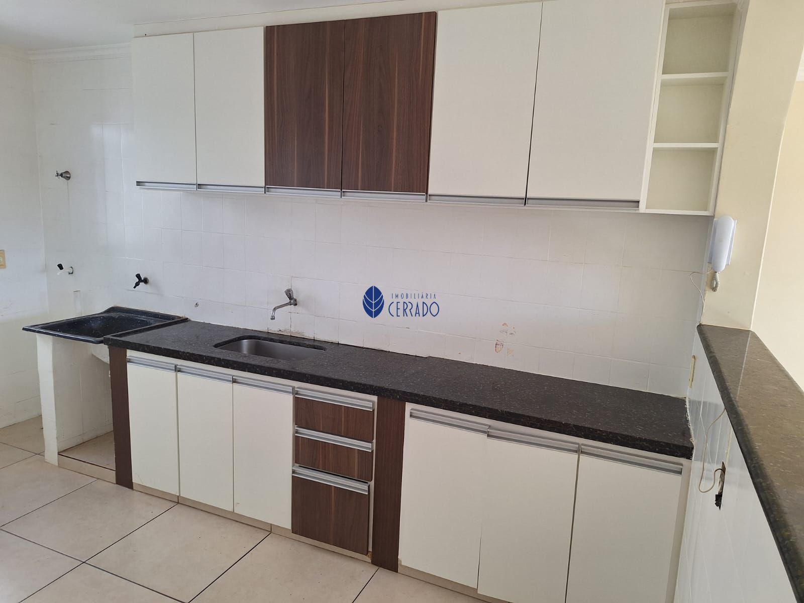 Apartamento à venda com 2 quartos, 60m² - Foto 1