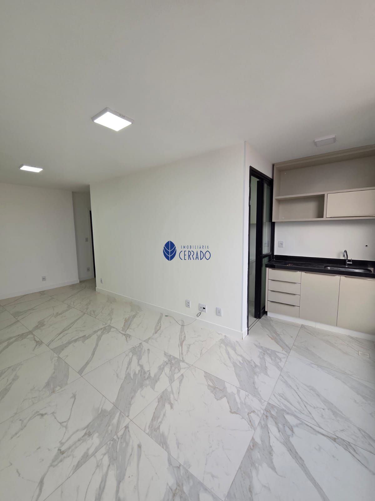 Apartamento para alugar com 2 quartos, 64m² - Foto 9