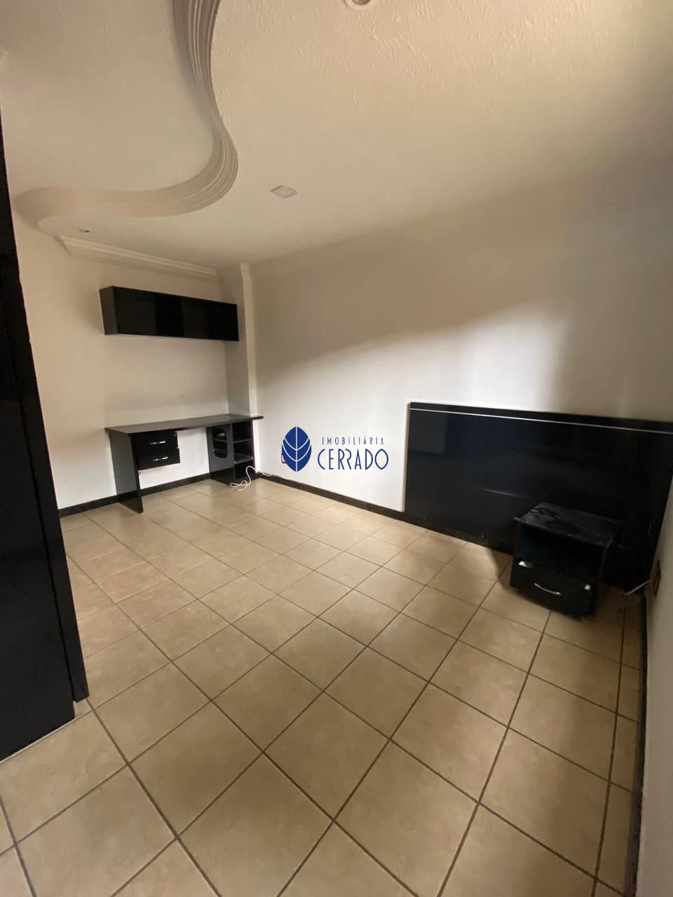 Apartamento à venda com 3 quartos, 120m² - Foto 2