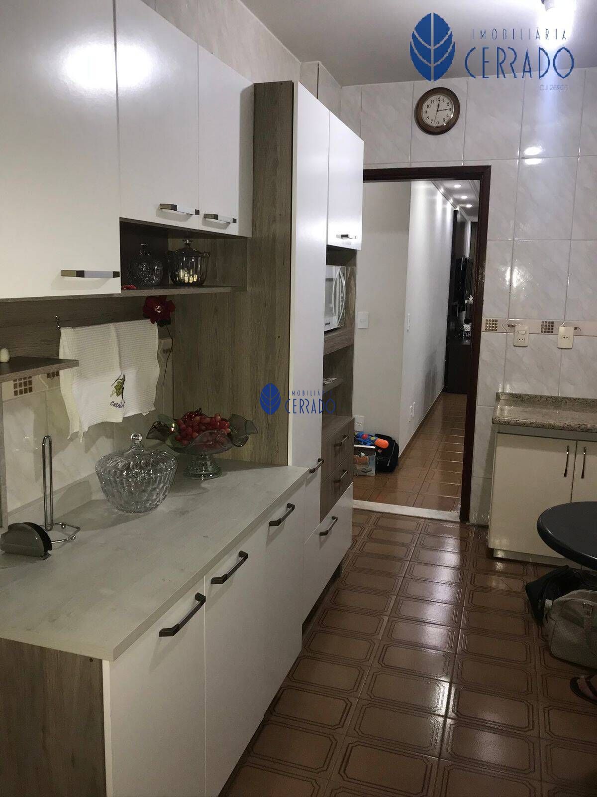 Apartamento à venda com 3 quartos, 134m² - Foto 12