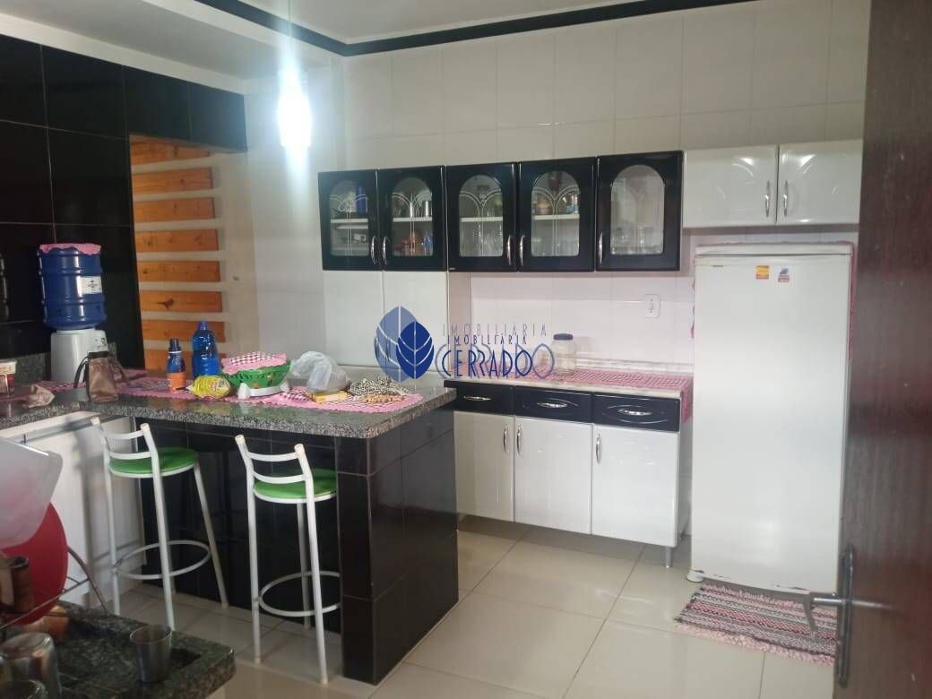 Casa de 3 quartos, 200m² no bairro Calixtolândia 2ª Etapa, em Anápolis | Eu Corretor