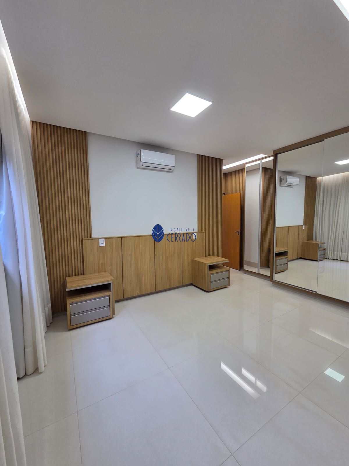 Casa Alto Padrão para Alugar no Condomínio Grand Trianon - Anápolis