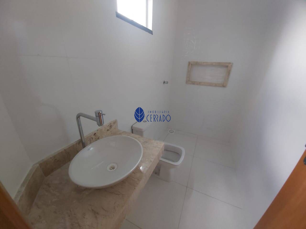 Apartamento para alugar com 2 quartos, 70m² - Foto 12