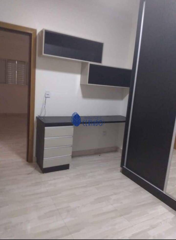 Casa com 5 Dormitórios à venda, 295 m² por R$ 750.000,00