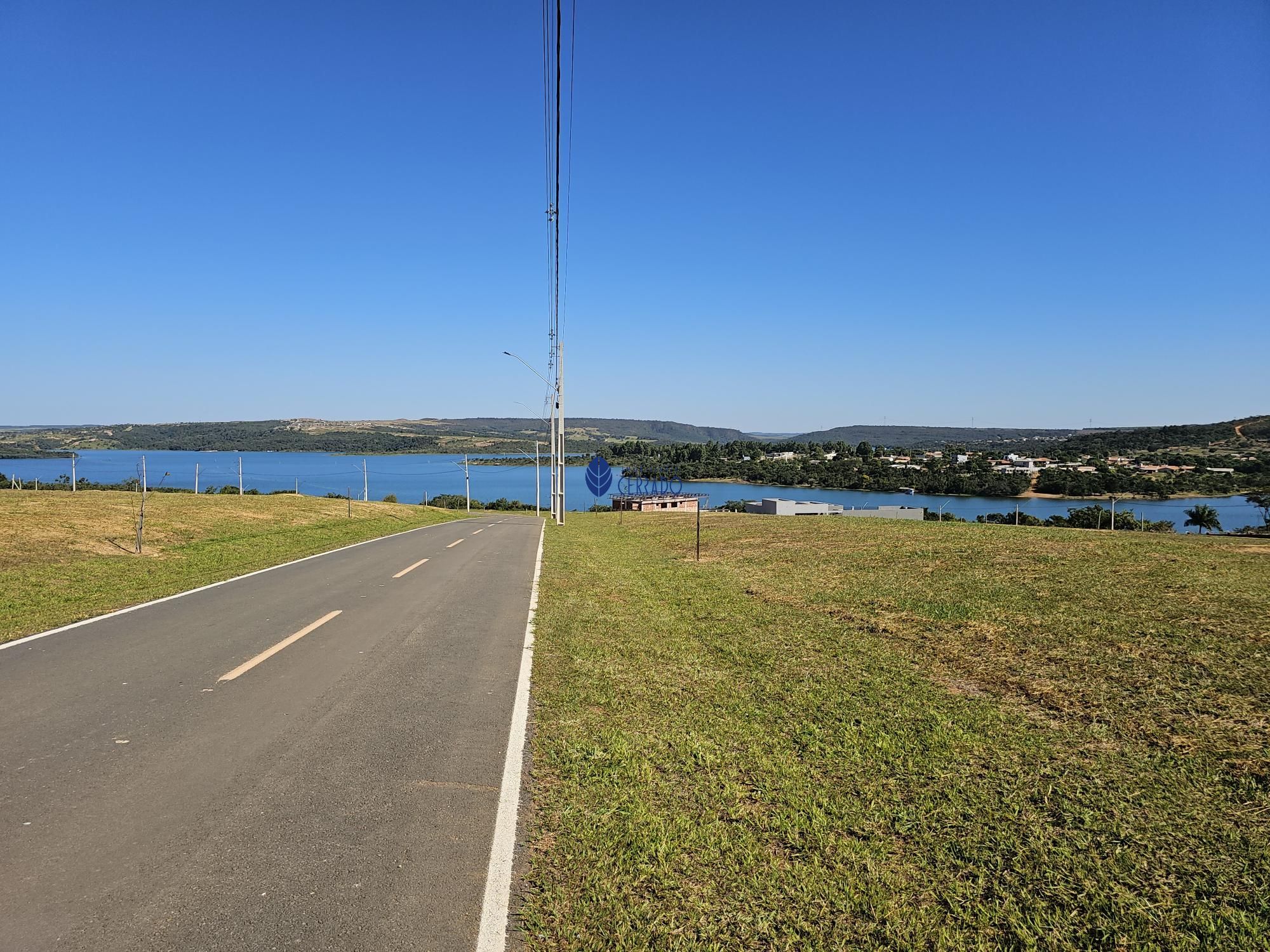 Excelente lote no lago corumbá iv condomínio portal do prata