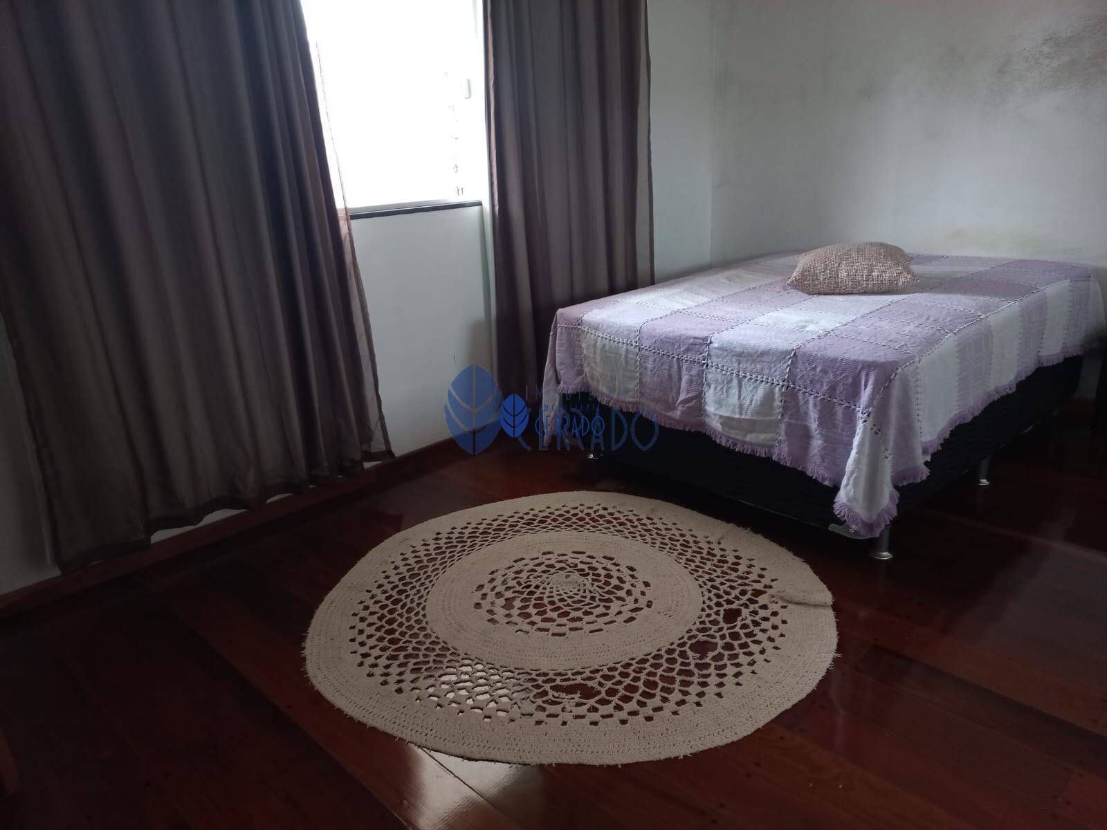 Casa com 4 Dormitórios à venda, 350 m² por R$ 700.000,00