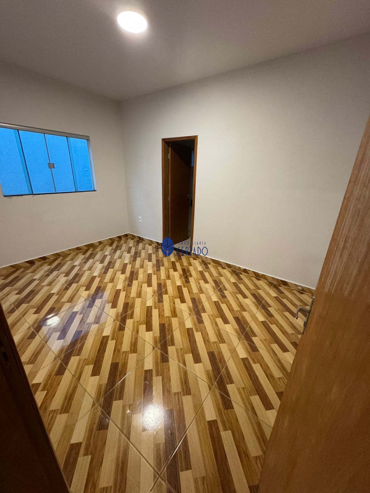 Casa com 3 Dormitórios à venda, 100 m² por R$ 300.000,00 Casa com 3 Dormitórios à venda, 100 m² por R$ 300.000,00