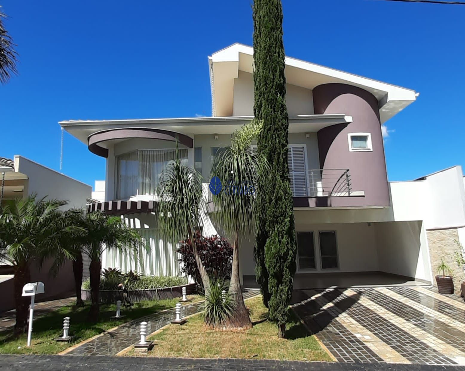 Sobrado à venda  no Residencial Anaville - Anápolis, GO. Imóveis