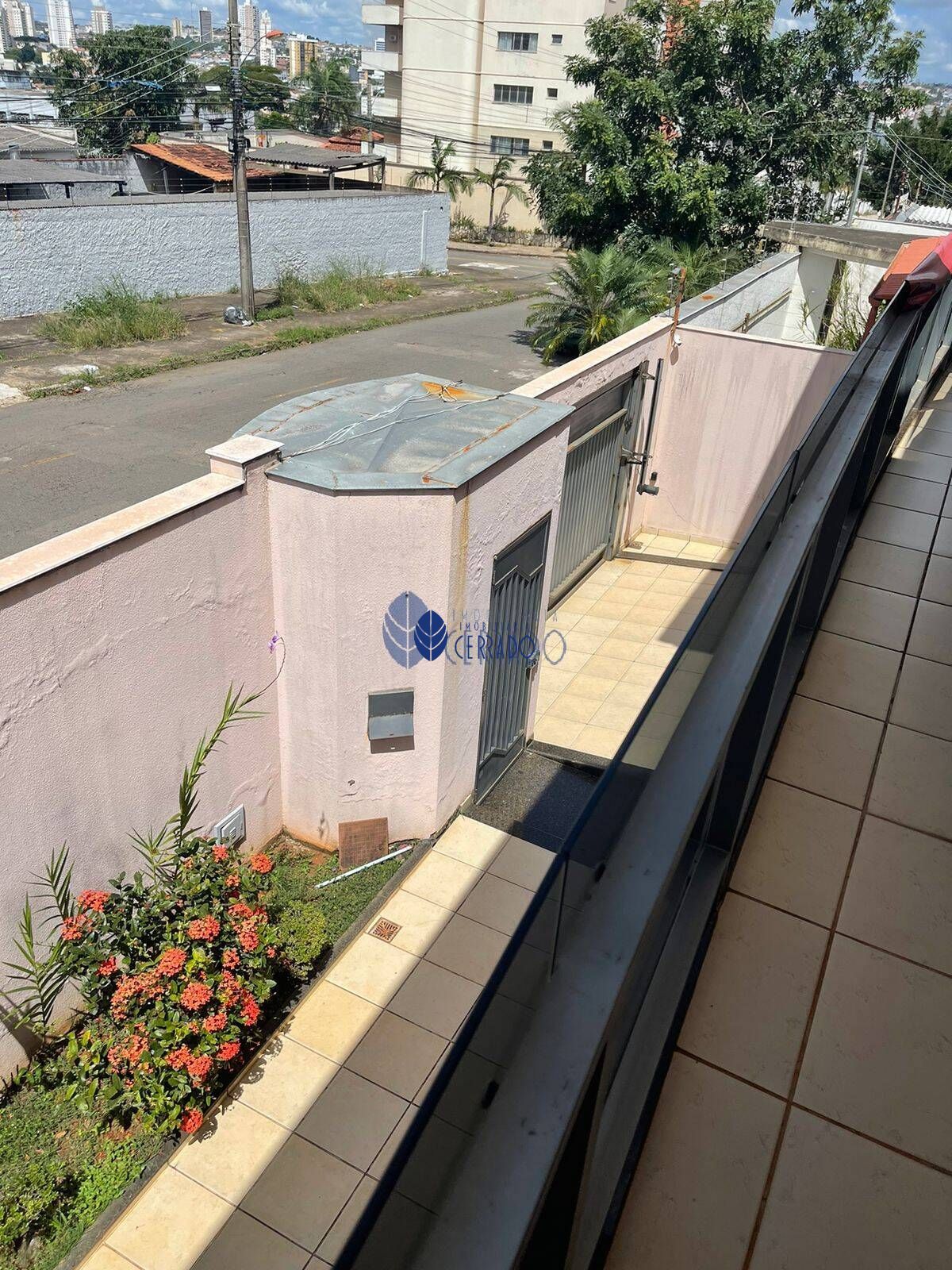 Sobrado com 3 Dormitórios à venda, 340 m² por R$ 950.000,00