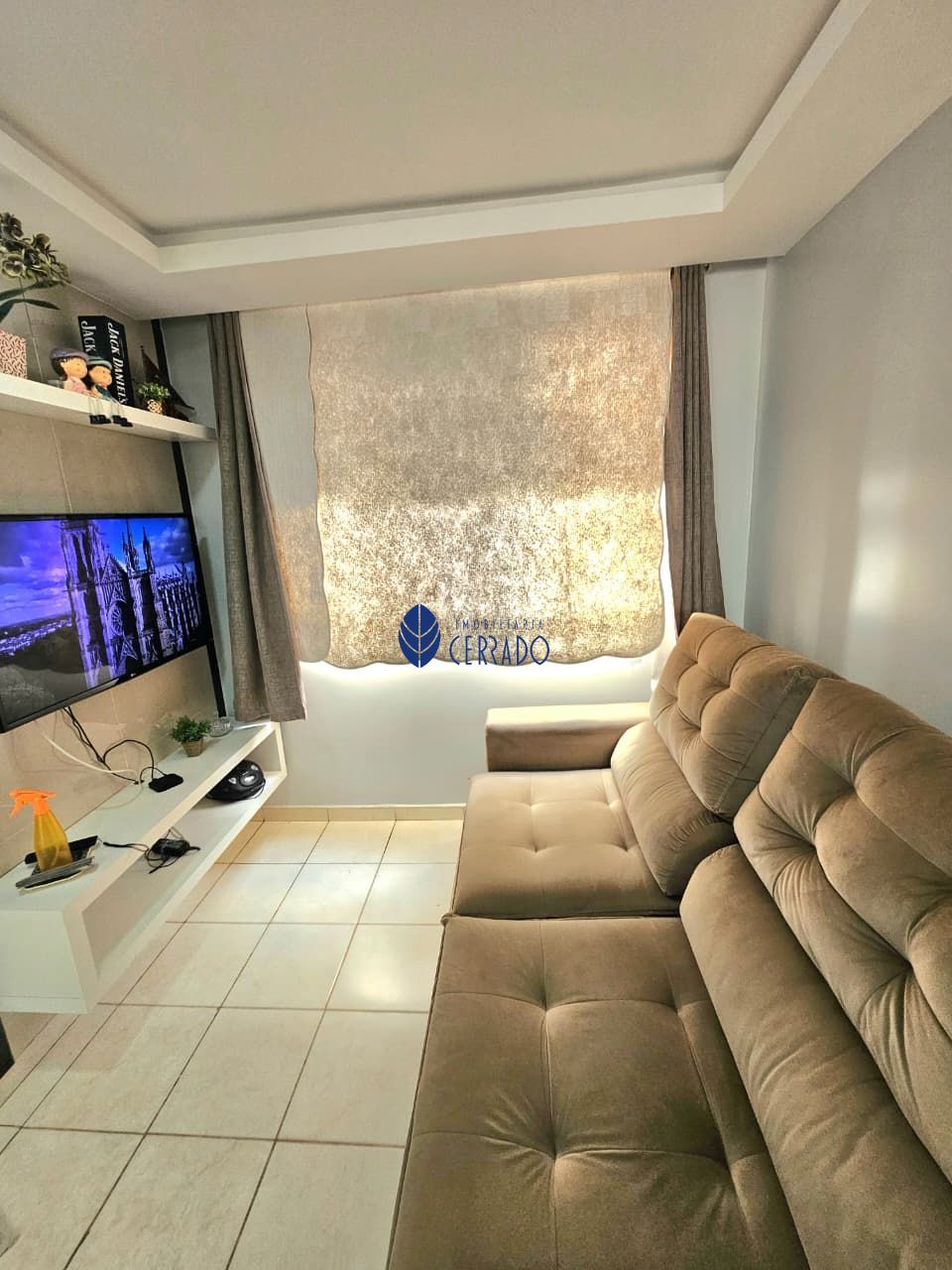 Apartamento com 2 Dormitórios à venda, 50 m² por R$ 165.000,00 Apartamento com 2 Dormitórios à venda, 50 m² por R$ 165.000,00