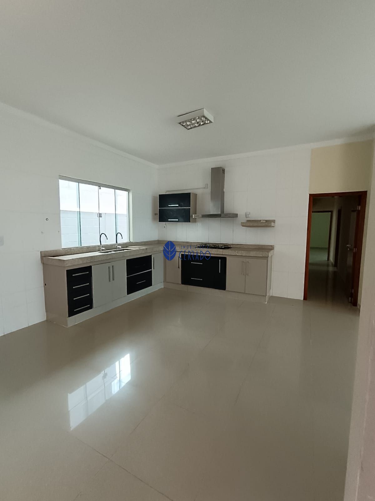 Casa para alugar com 3 quartos, 160m² - Foto 4