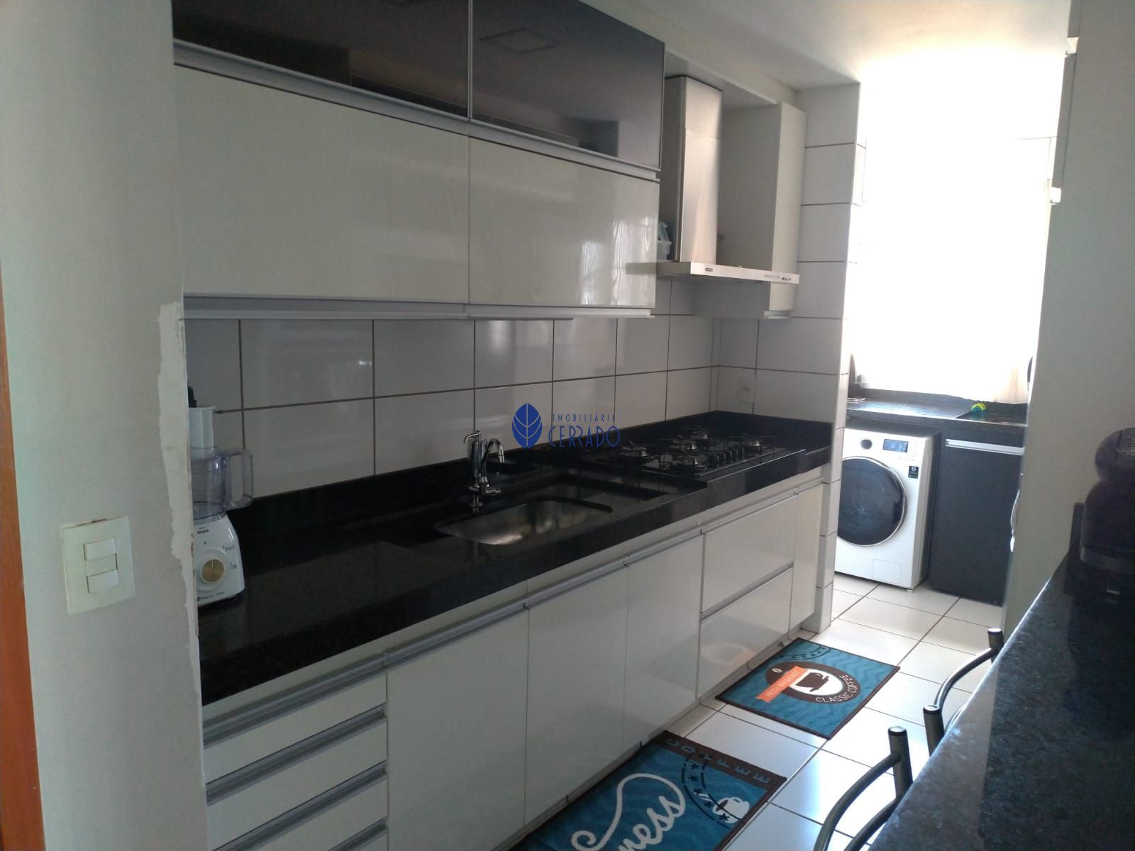 Apartamento à venda com 3 quartos, 94m² - Foto 4