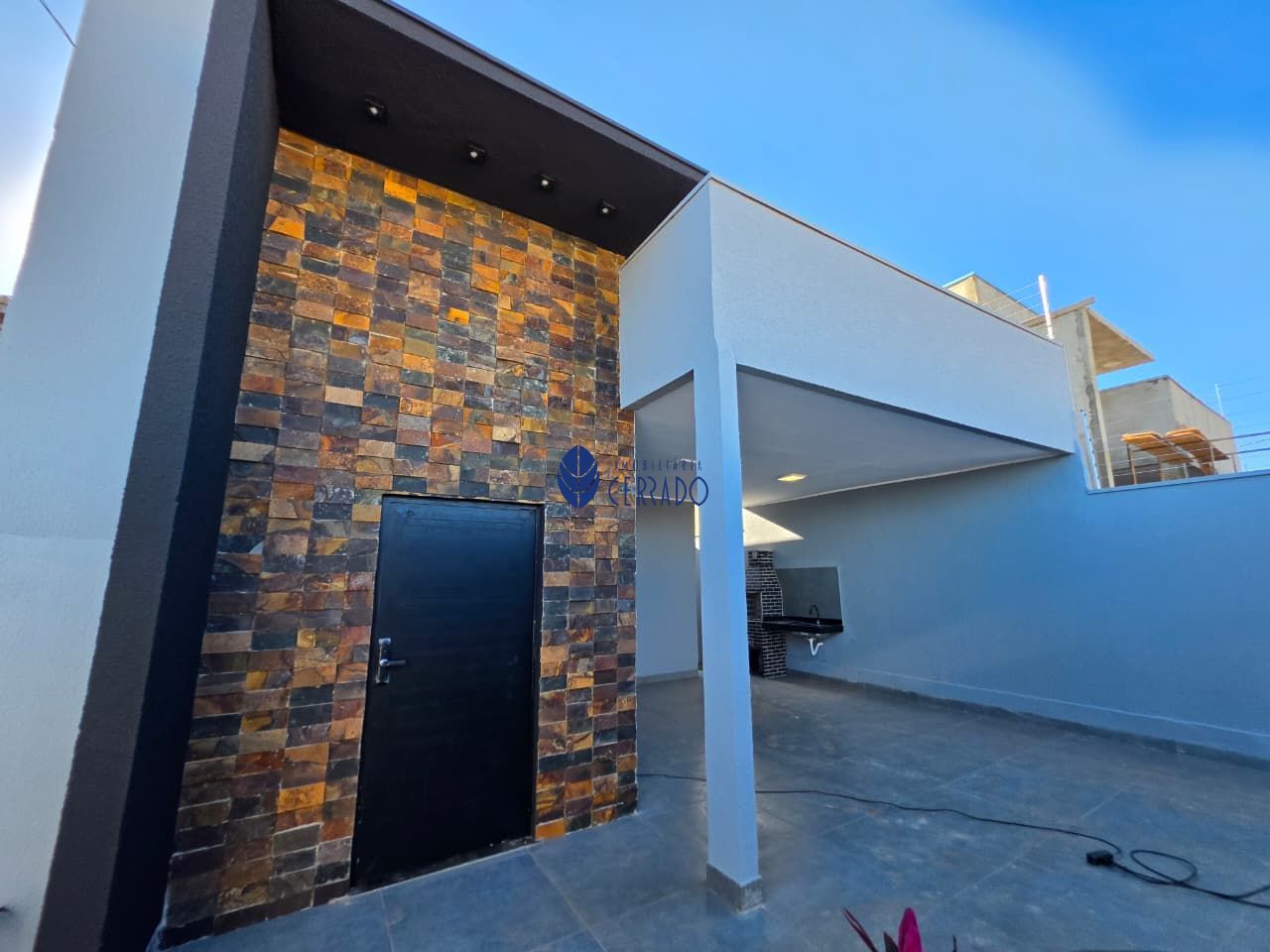 Casa à venda no jardim itália – com churrasqueira anápolis