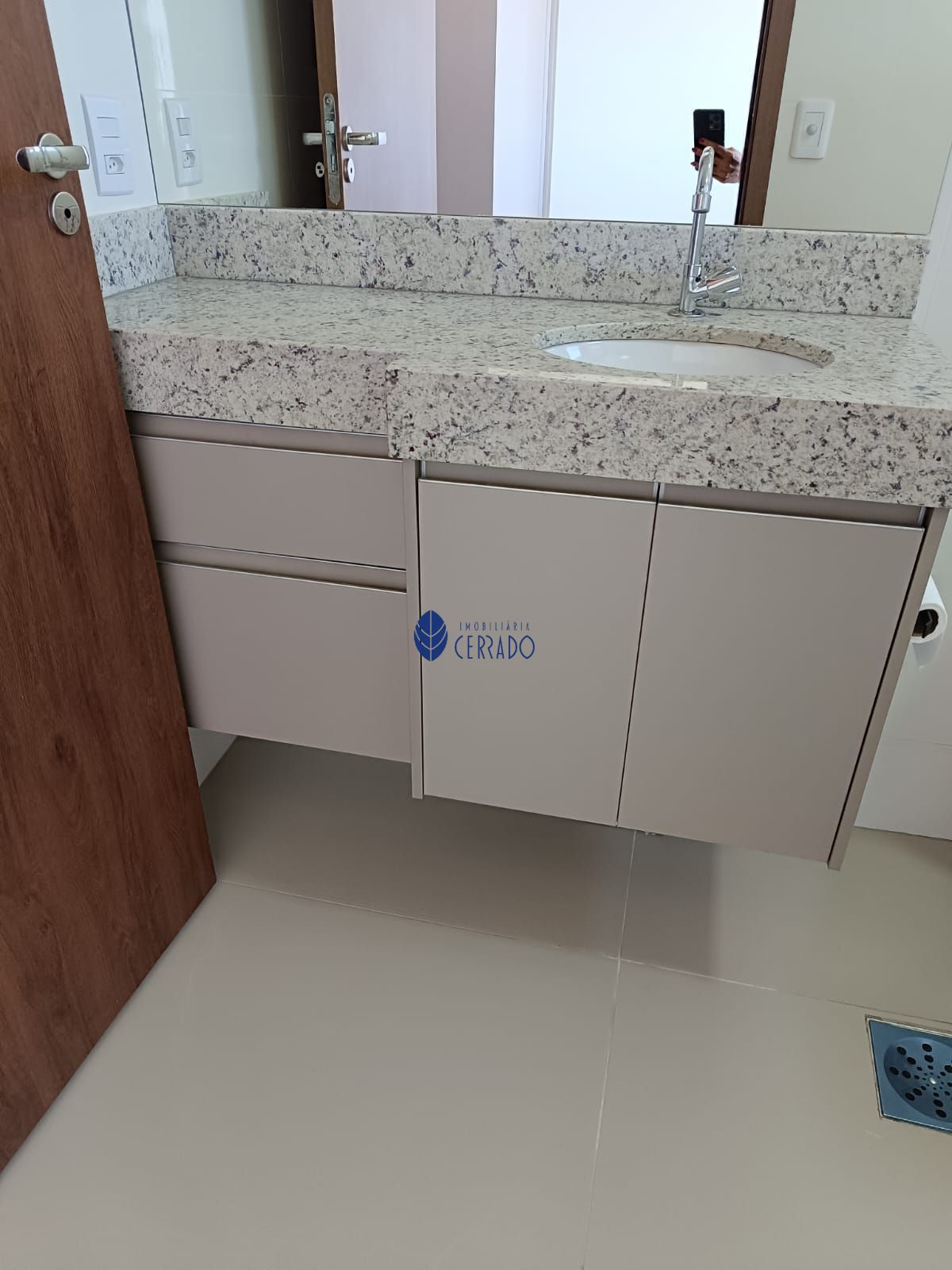 Apartamento para alugar com 3 quartos, 96m² - Foto 19