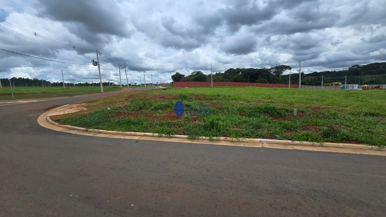 Lote de esquina a venda no condomínio nature home resort - a