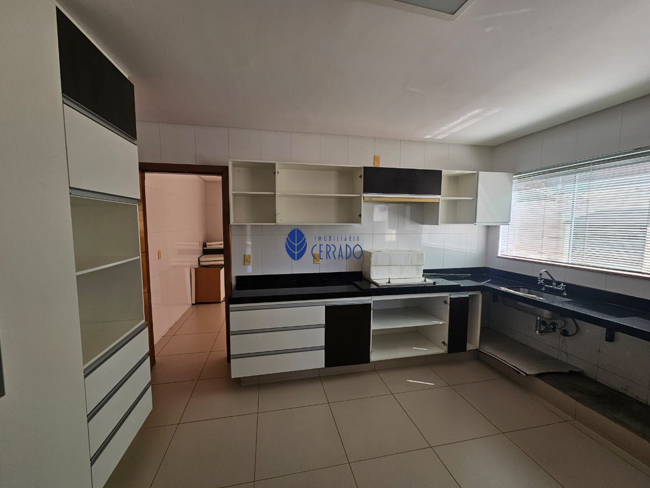 Casa à venda com 7 quartos, 388m² - Foto 14