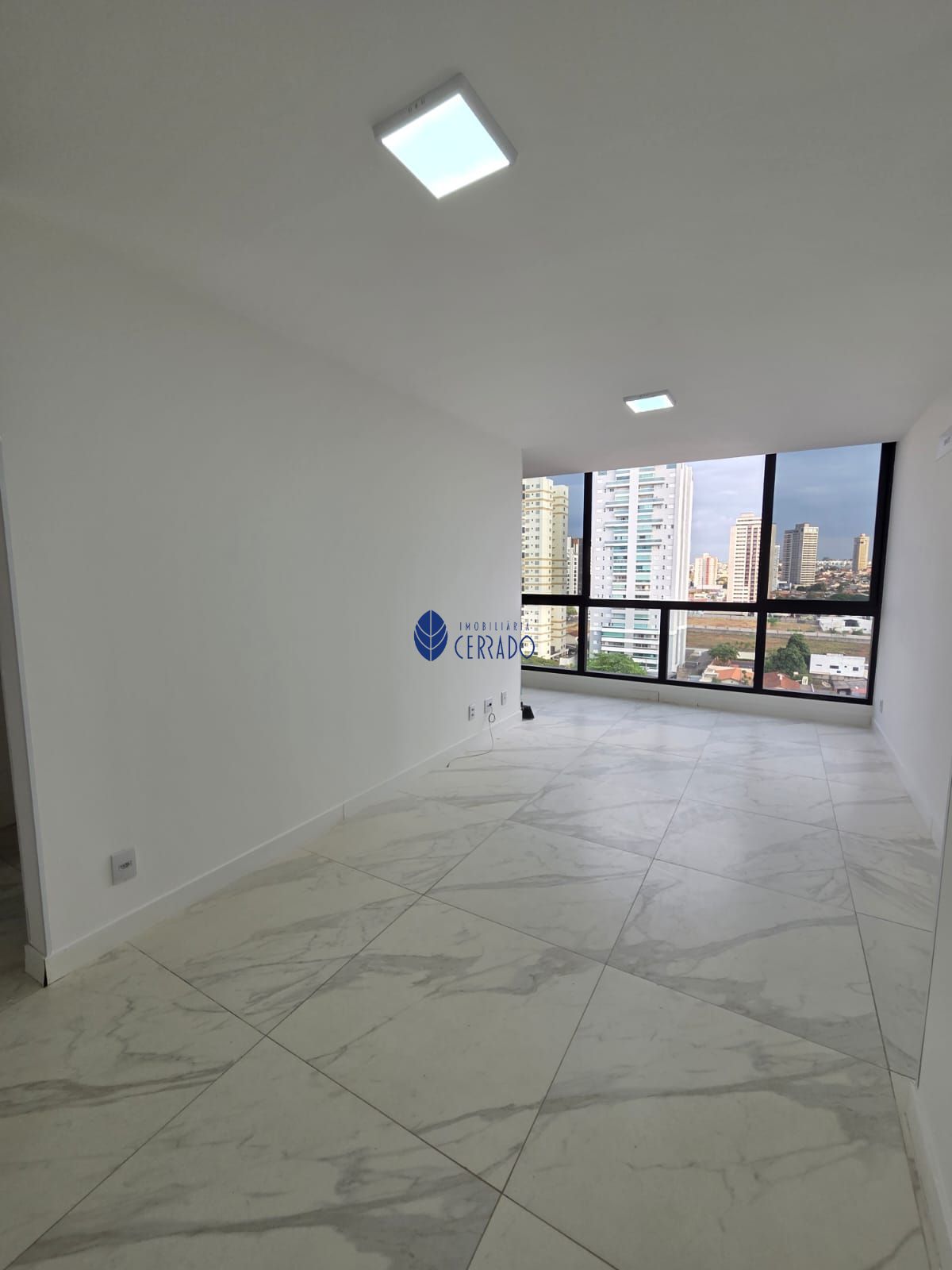 Apartamento para alugar com 2 quartos, 64m² - Foto 4